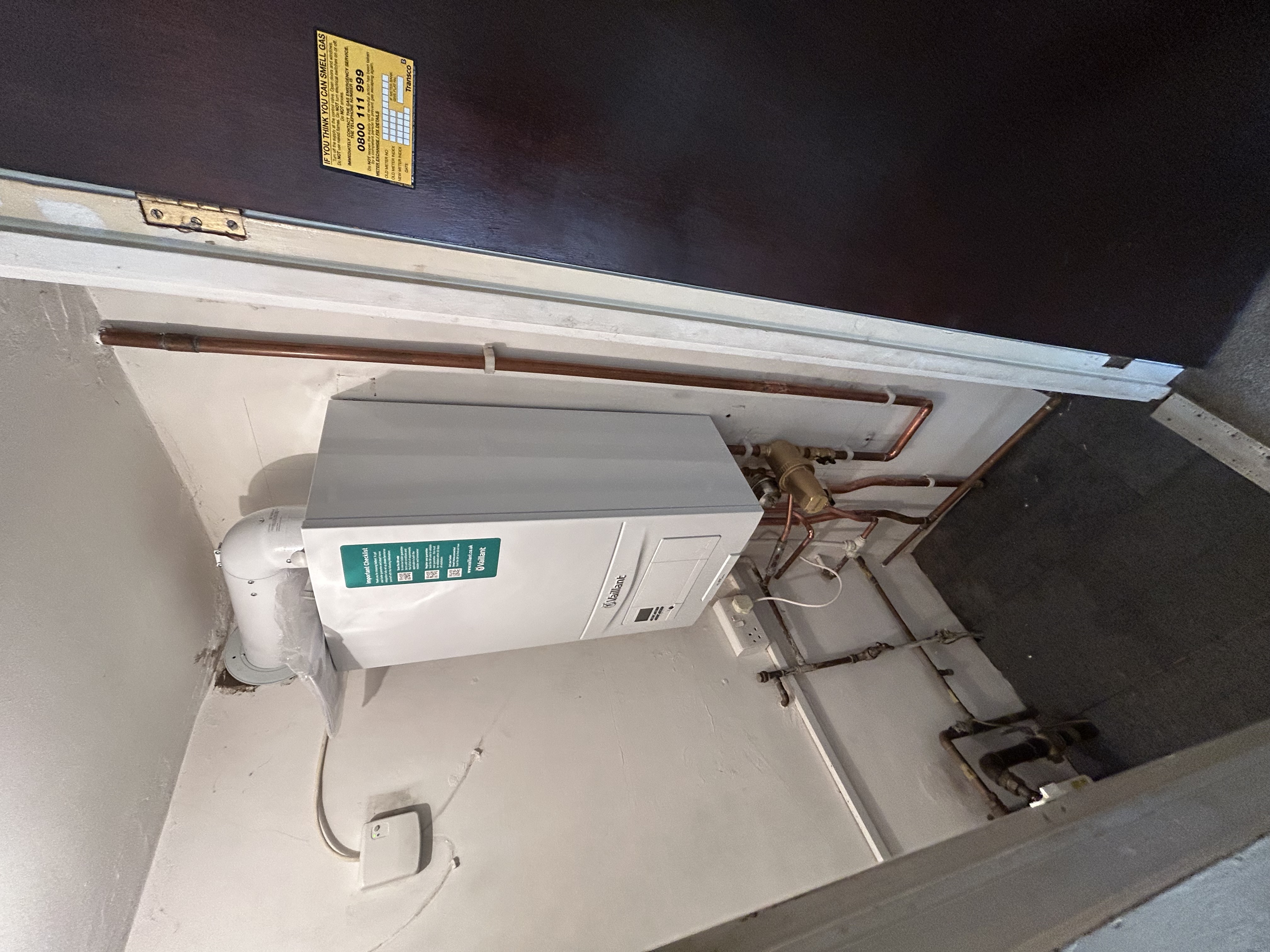 Heating manifold and control install